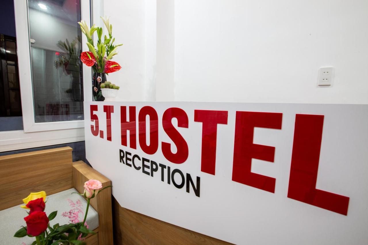 5.T Hostel Hue Bagian luar foto