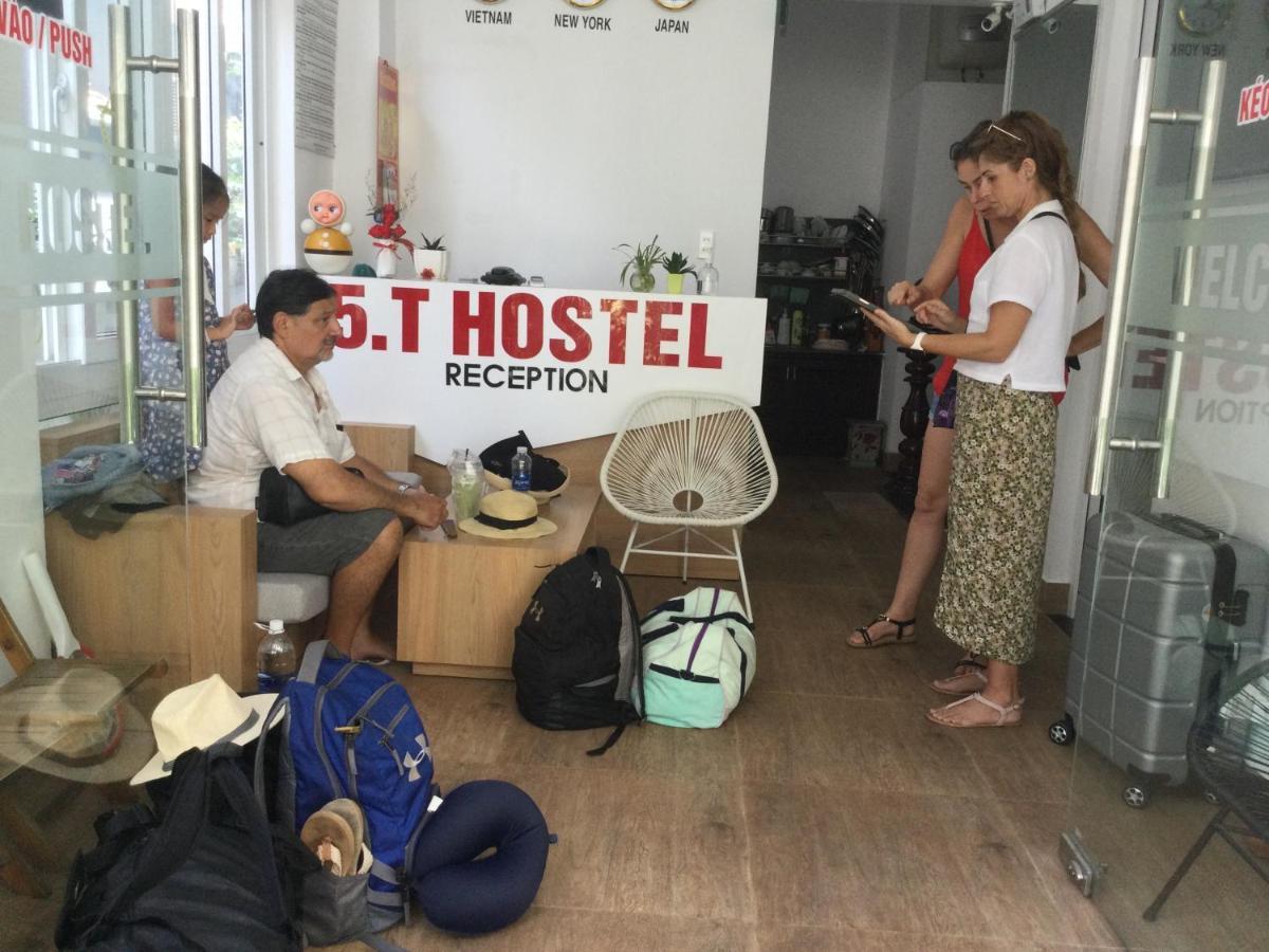 5.T Hostel Hue Bagian luar foto