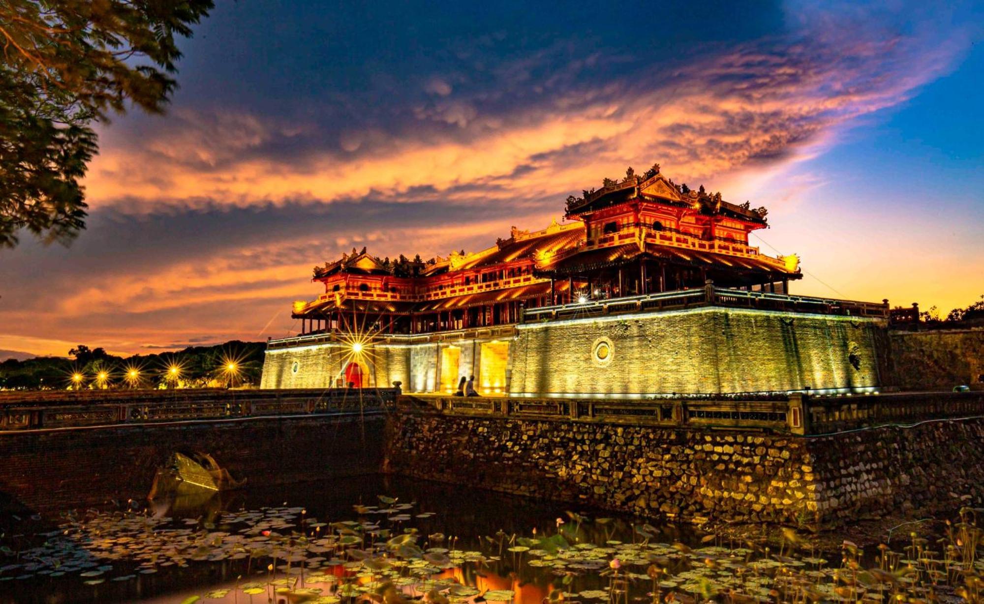 5.T Hostel Hue Bagian luar foto