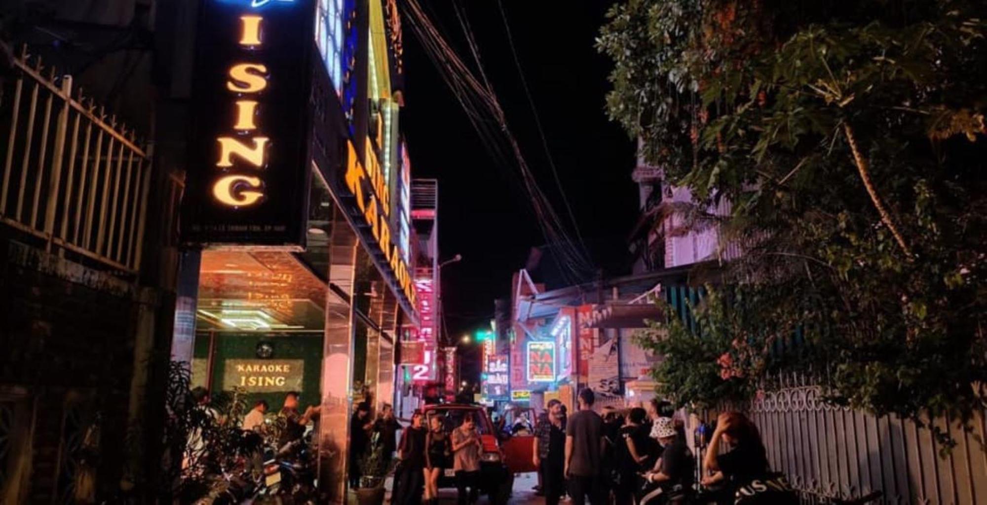 5.T Hostel Hue Bagian luar foto